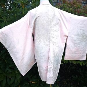RARE PINK Haori/KIMONO WITH KIKU geourgous!
